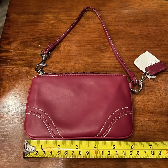Coach wristlet - Beautiful Berry color - Picture 5 of 7